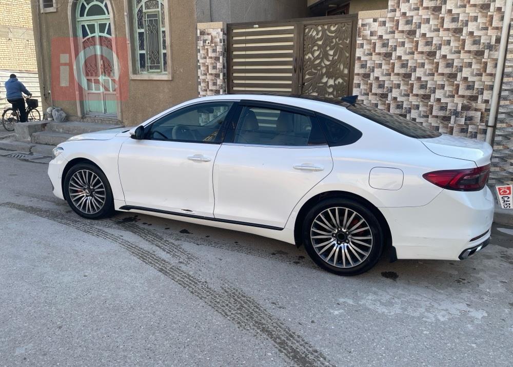 هیۆندای ازێرا